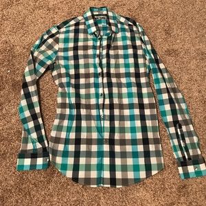 Fitted Express button down